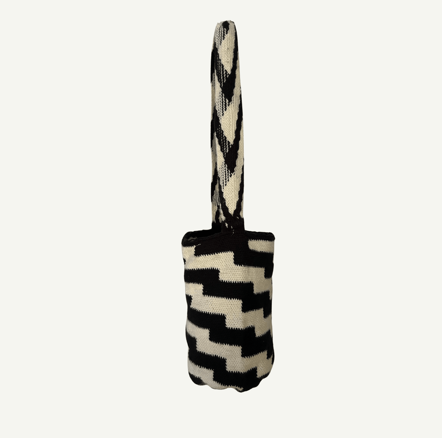 Mochila Kankuama Bags - Handmade - White-Black -Stairs