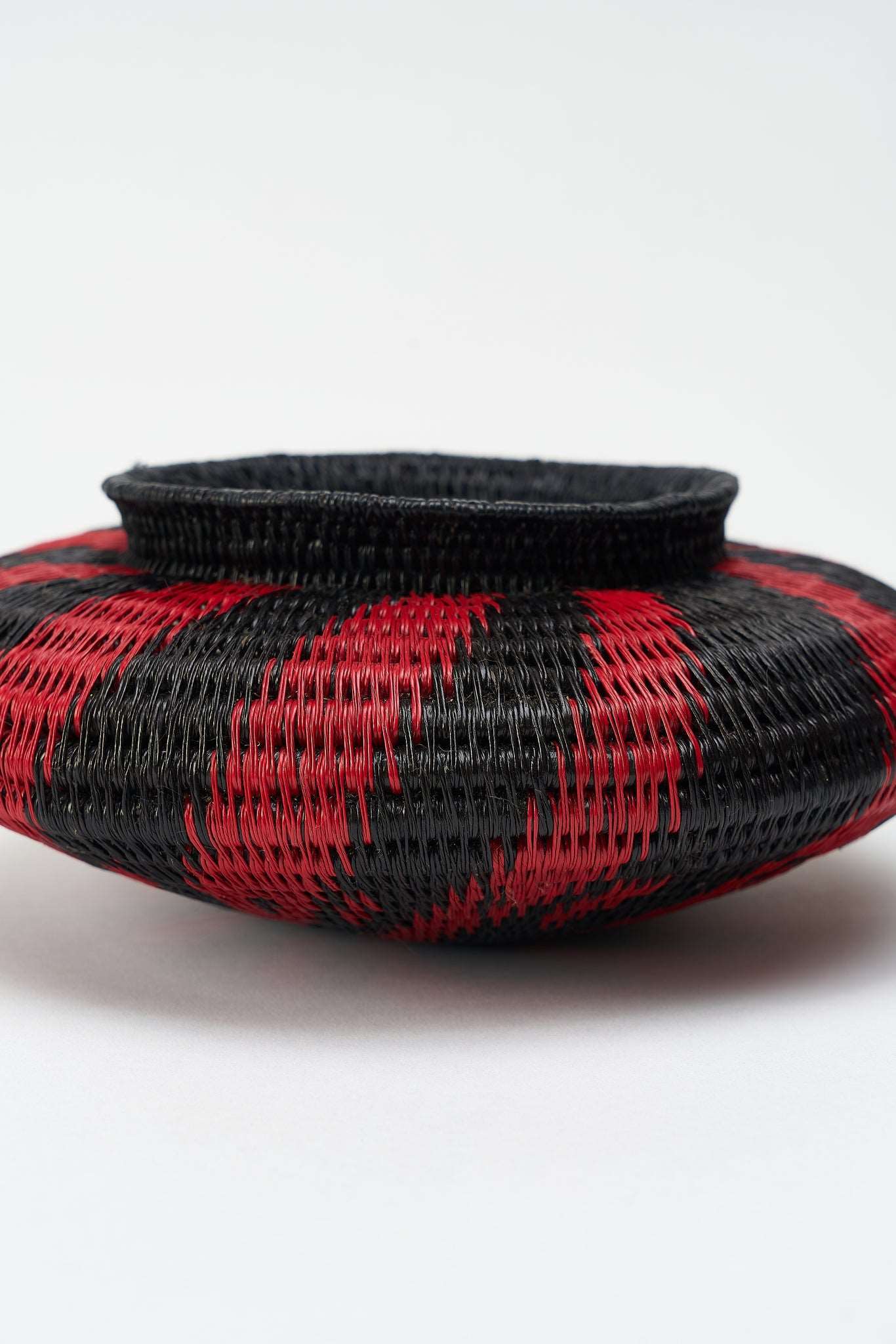 M-meraki Handicrafts Accessories Decorative Werregue Basket (Red/Black) -front-side