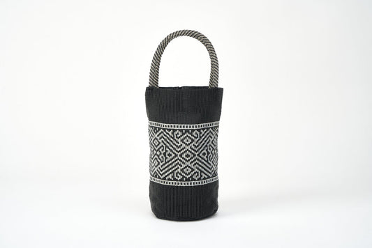 M-meraki Handicrafts Handmade accesories - Beaded Handbag / Fashionable /Purse (black -white)/front