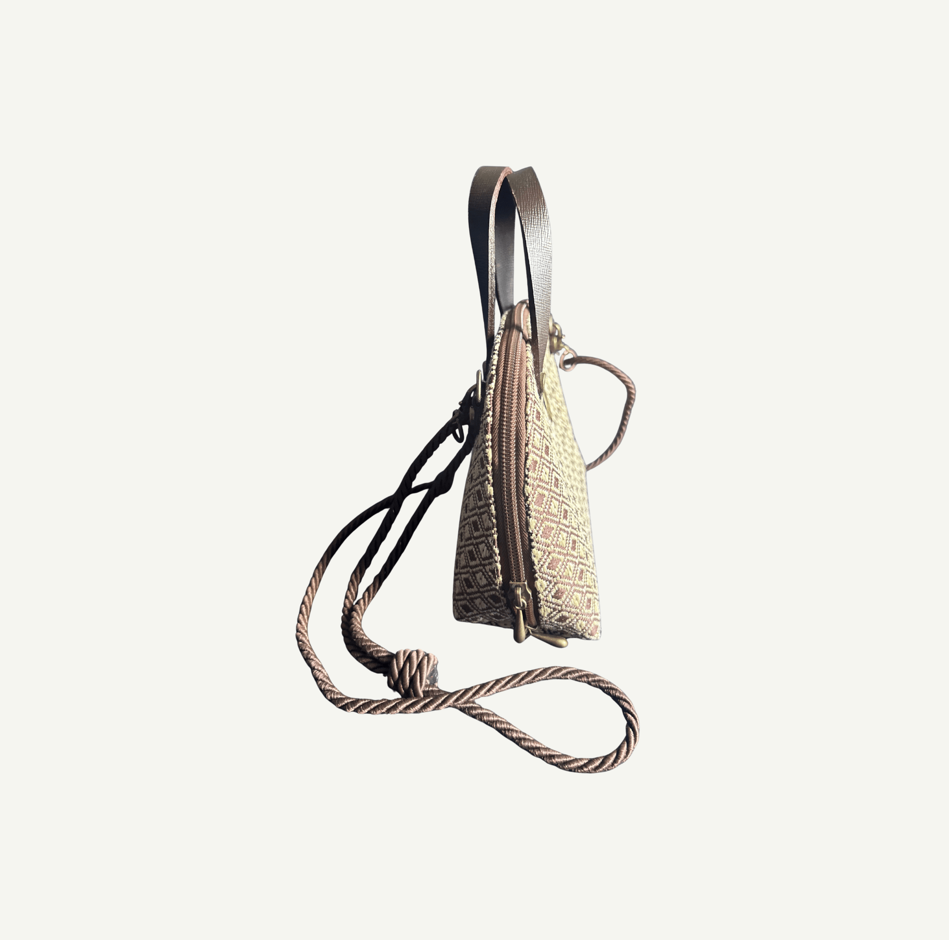 M-meraki Handicrafts Handmade Bag - Leather - artisanal fibers - Beige -brown- Strap adjustable